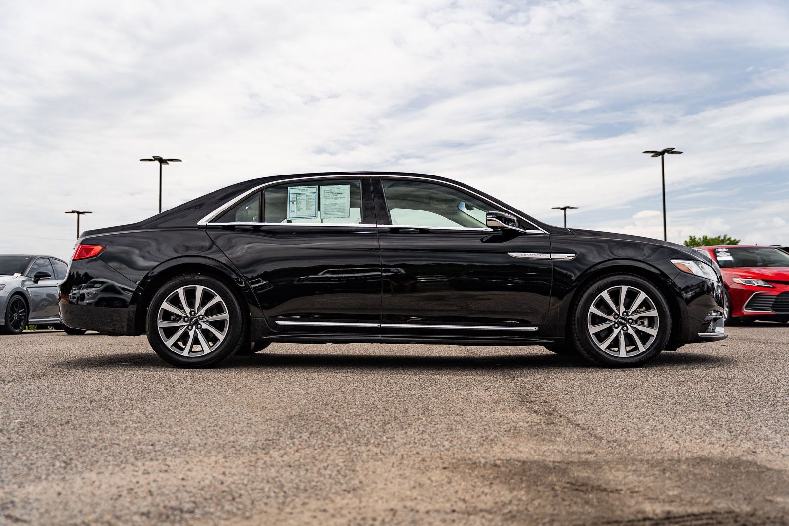 2018 Lincoln Continental Premiere