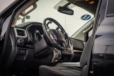 2018 Nissan Titan SV