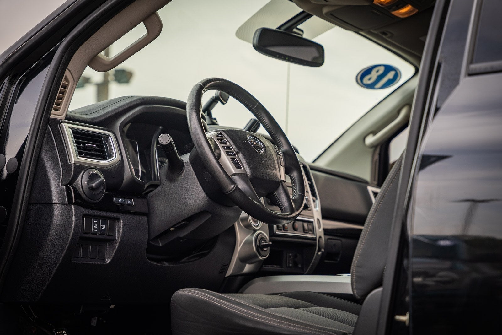 2018 Nissan Titan SV