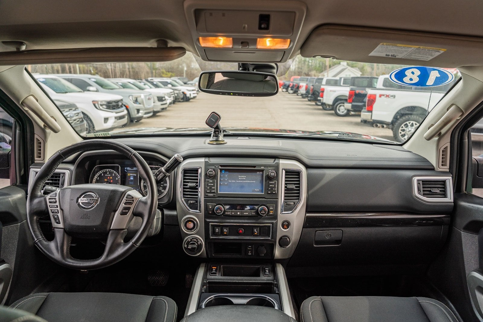 2018 Nissan Titan SV