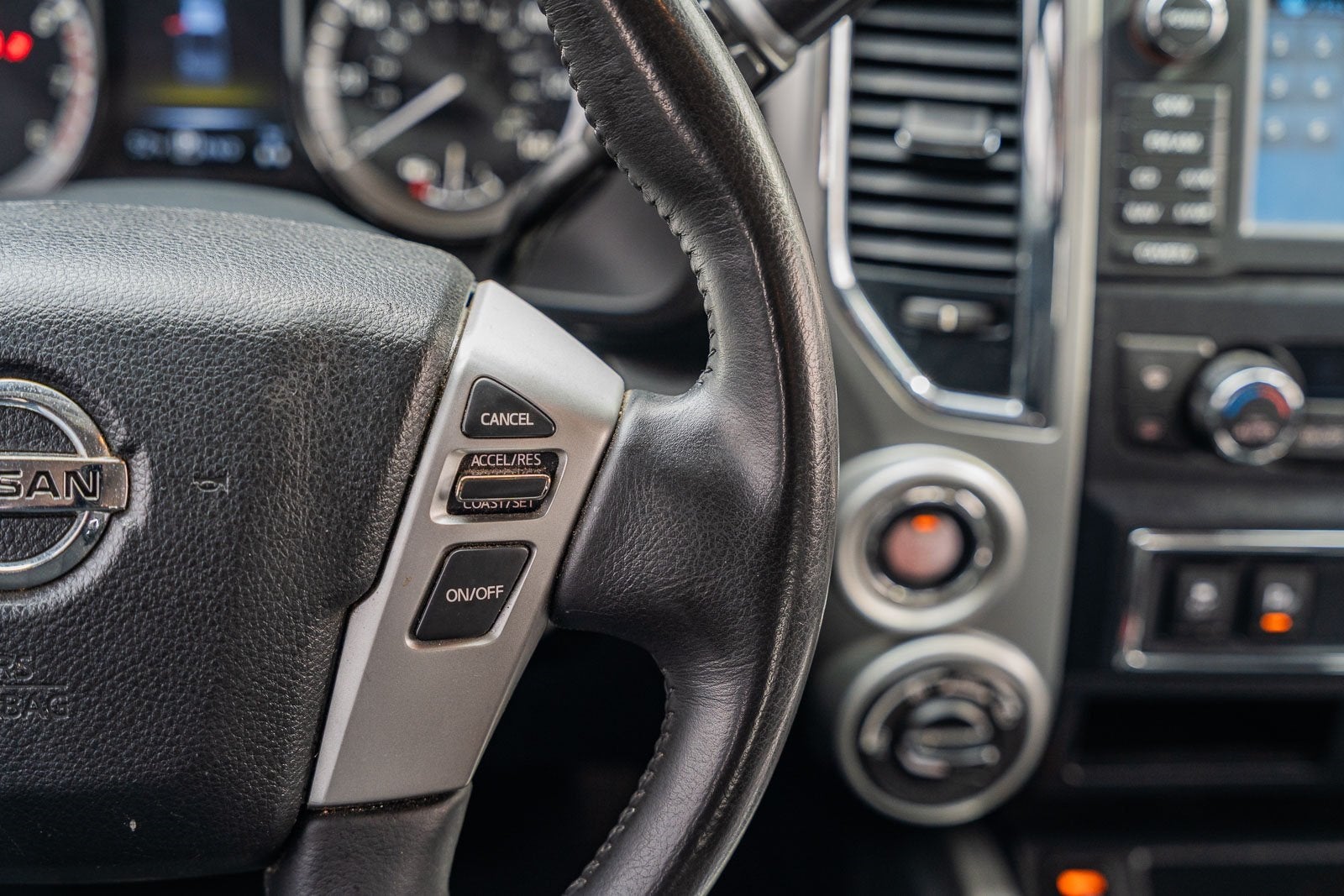 2018 Nissan Titan SV