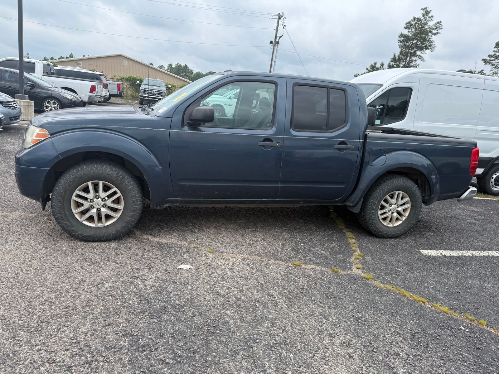 2016 Nissan Frontier SV