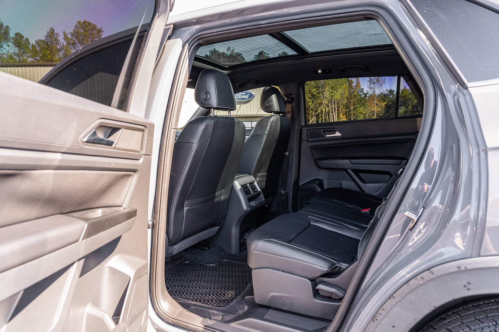 2020 Volkswagen Atlas Cross Sport 3.6L V6 SE w/Technology R-Line 4Motion