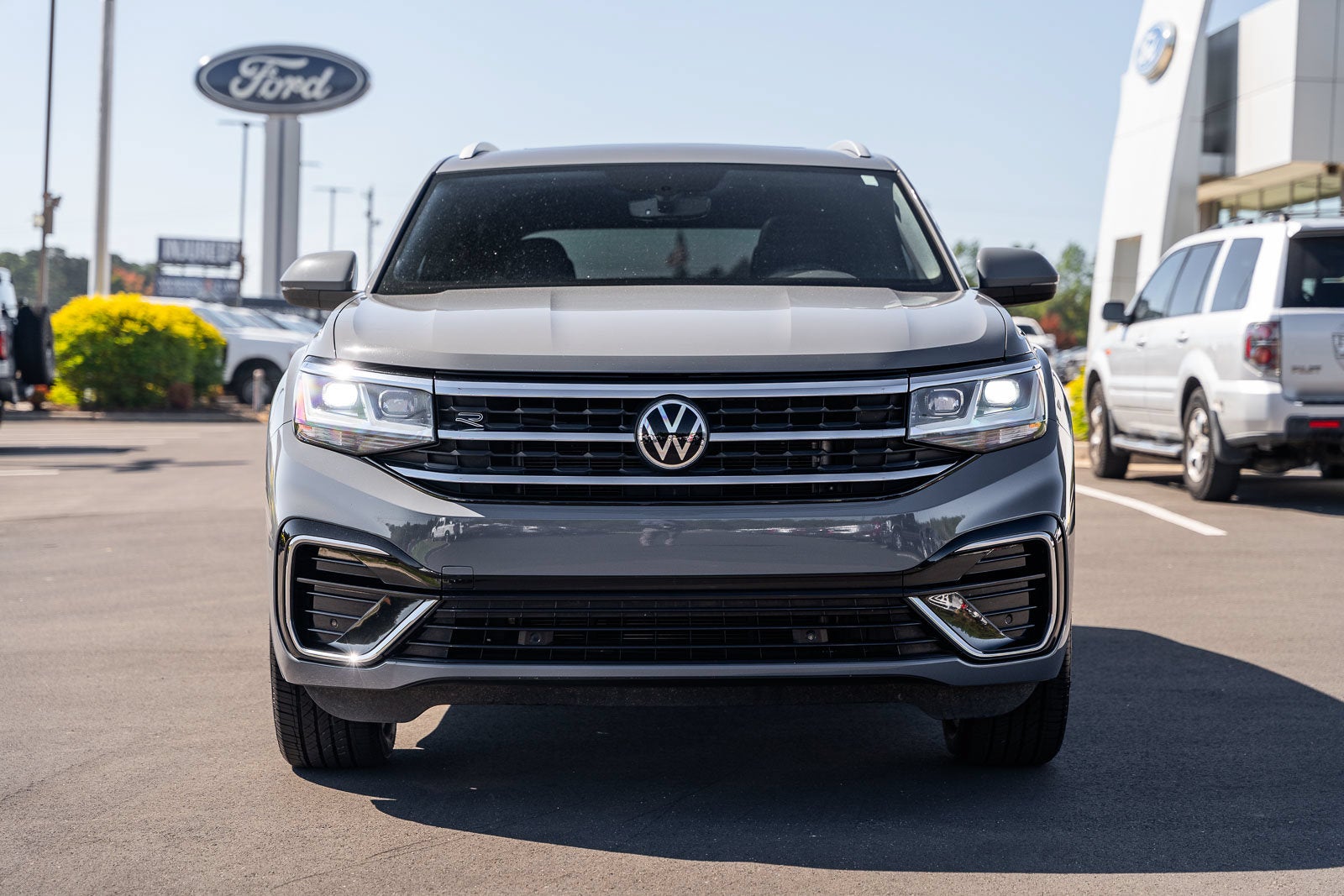 2020 Volkswagen Atlas Cross Sport 3.6L V6 SE w/Technology R-Line 4Motion