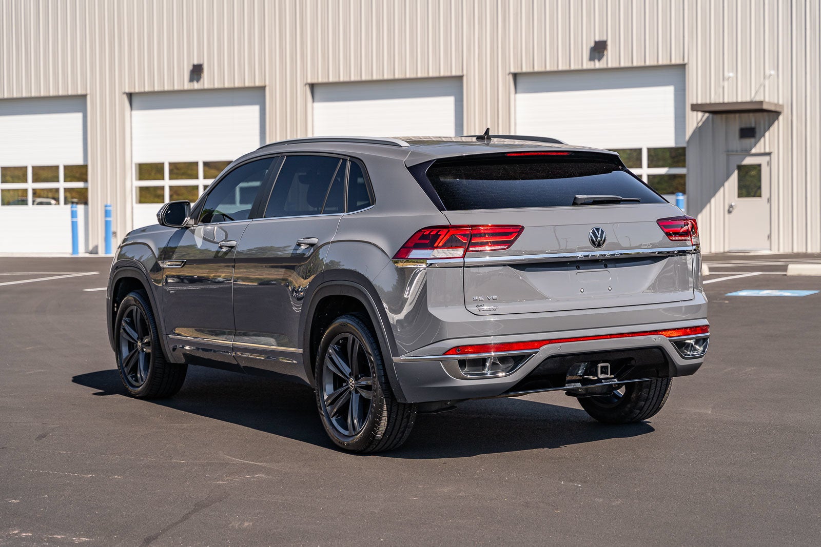 2020 Volkswagen Atlas Cross Sport 3.6L V6 SE w/Technology R-Line 4Motion