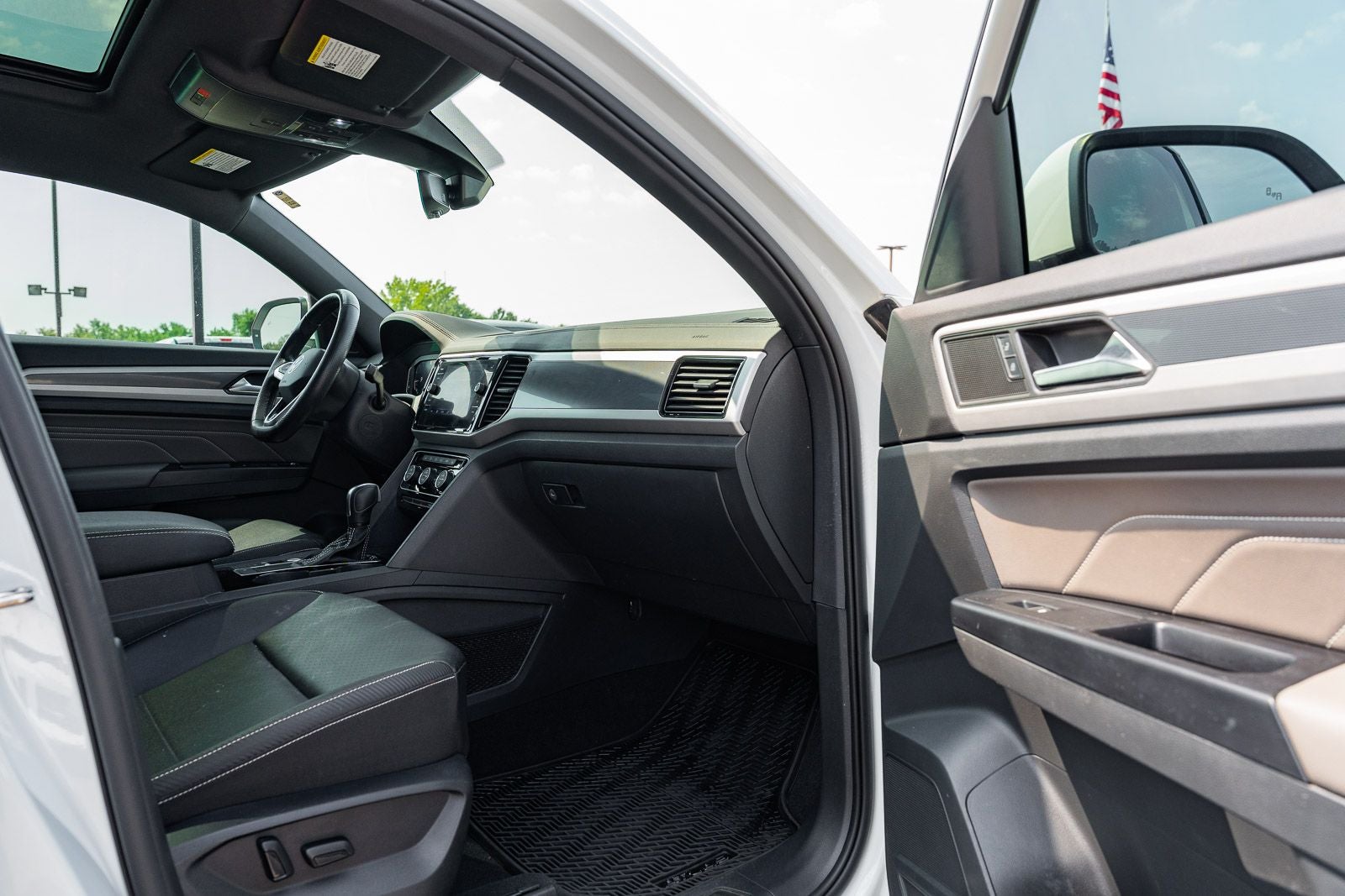 2021 Volkswagen Atlas Cross Sport 3.6L V6 SEL R-Line