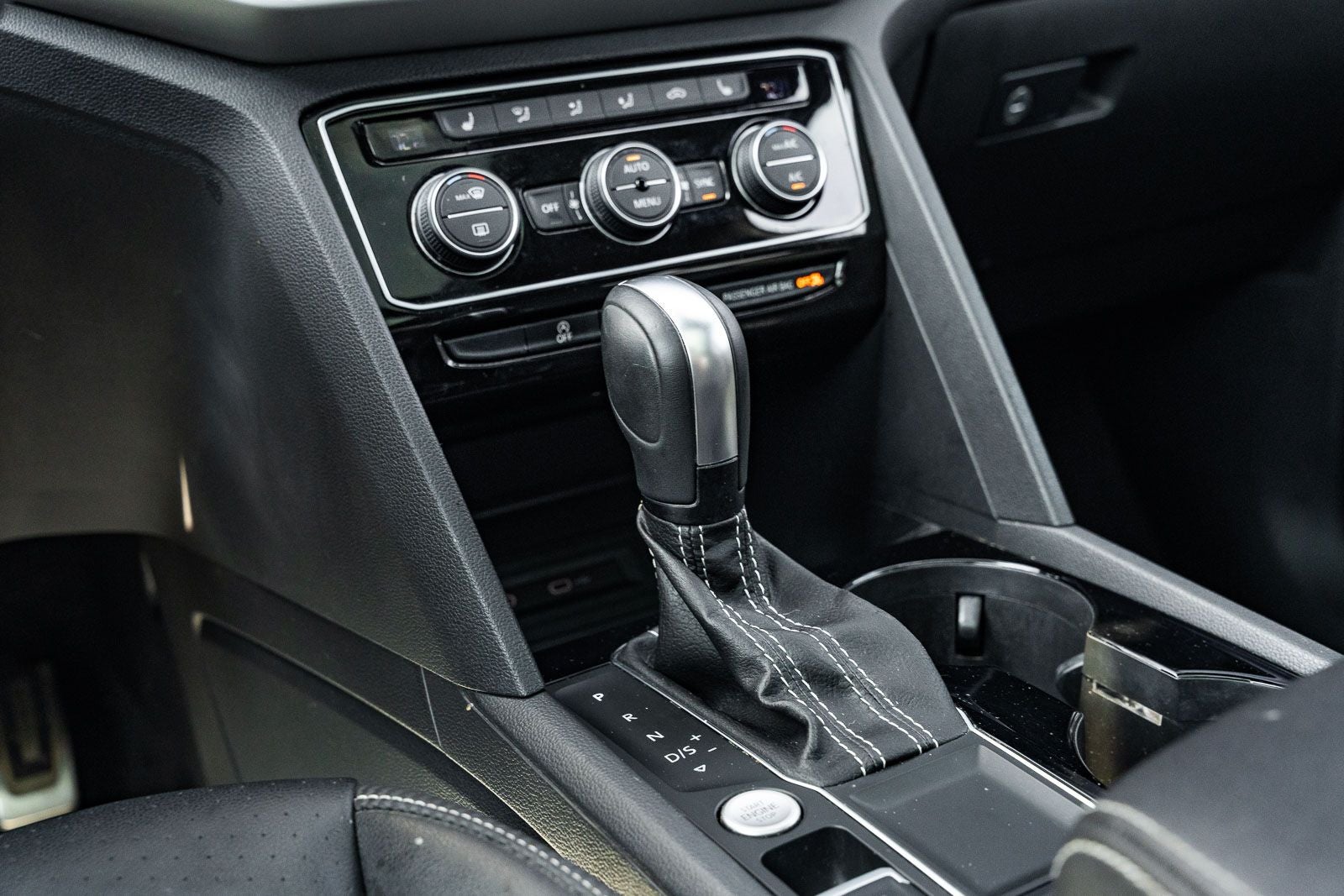 2021 Volkswagen Atlas Cross Sport 3.6L V6 SEL R-Line