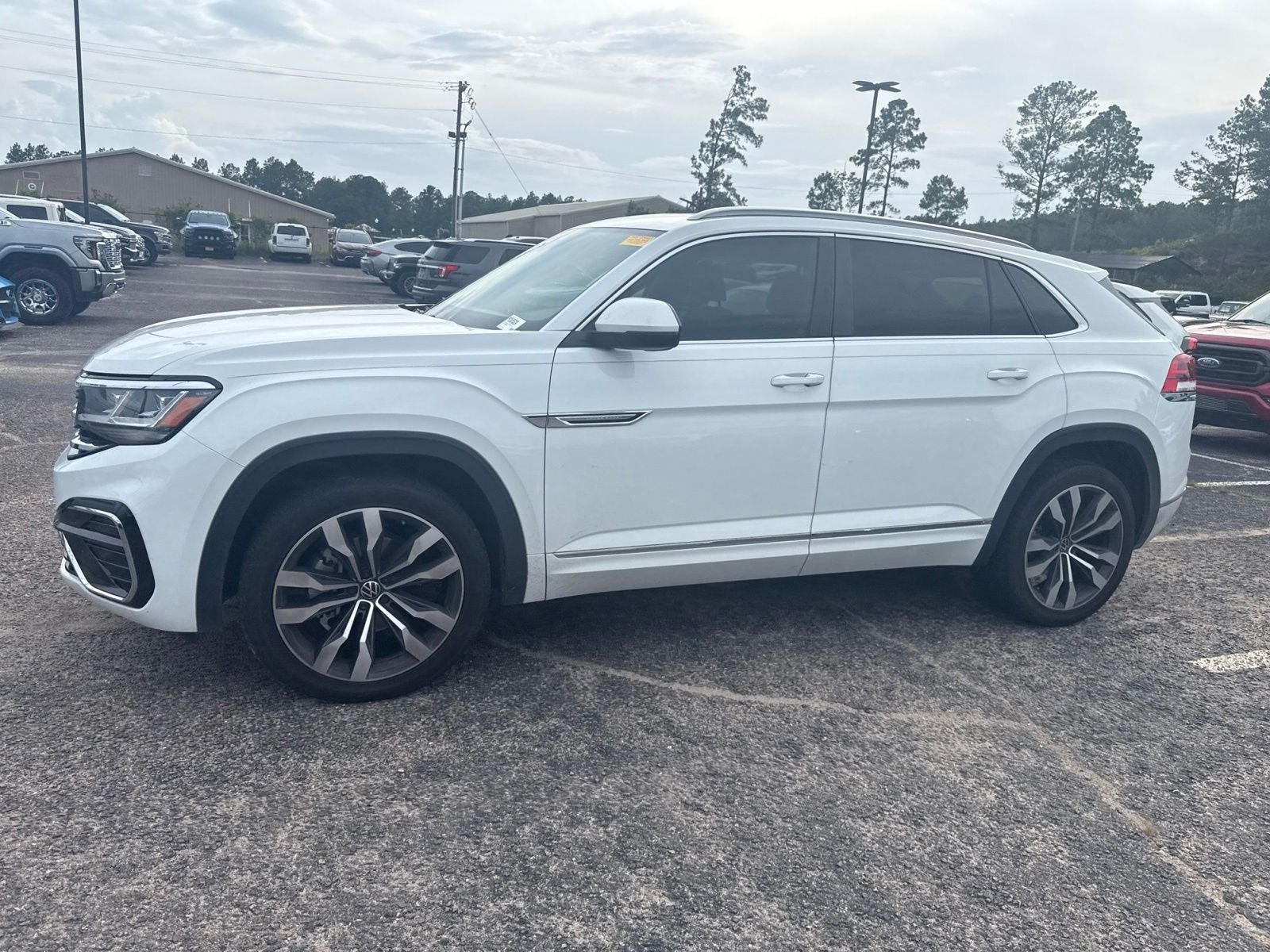 2021 Volkswagen Atlas Cross Sport 3.6L V6 SEL R-Line