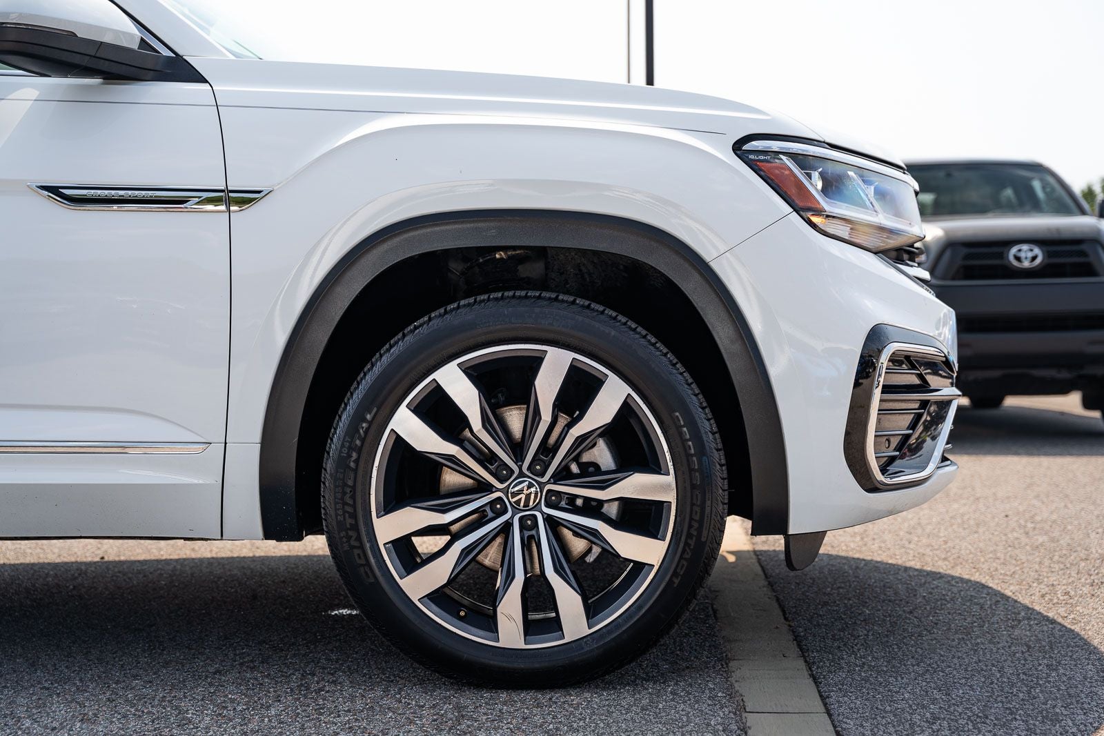 2021 Volkswagen Atlas Cross Sport 3.6L V6 SEL R-Line