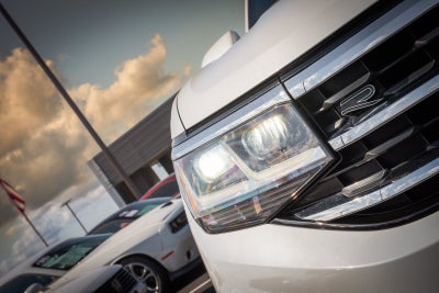 2022 Volkswagen Atlas Cross Sport 3.6L V6 SEL Premium R-Line