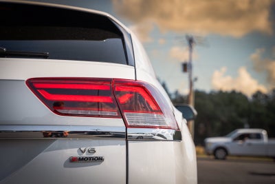2022 Volkswagen Atlas Cross Sport 3.6L V6 SEL Premium R-Line
