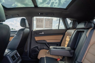 2022 Volkswagen Atlas Cross Sport 3.6L V6 SEL Premium R-Line
