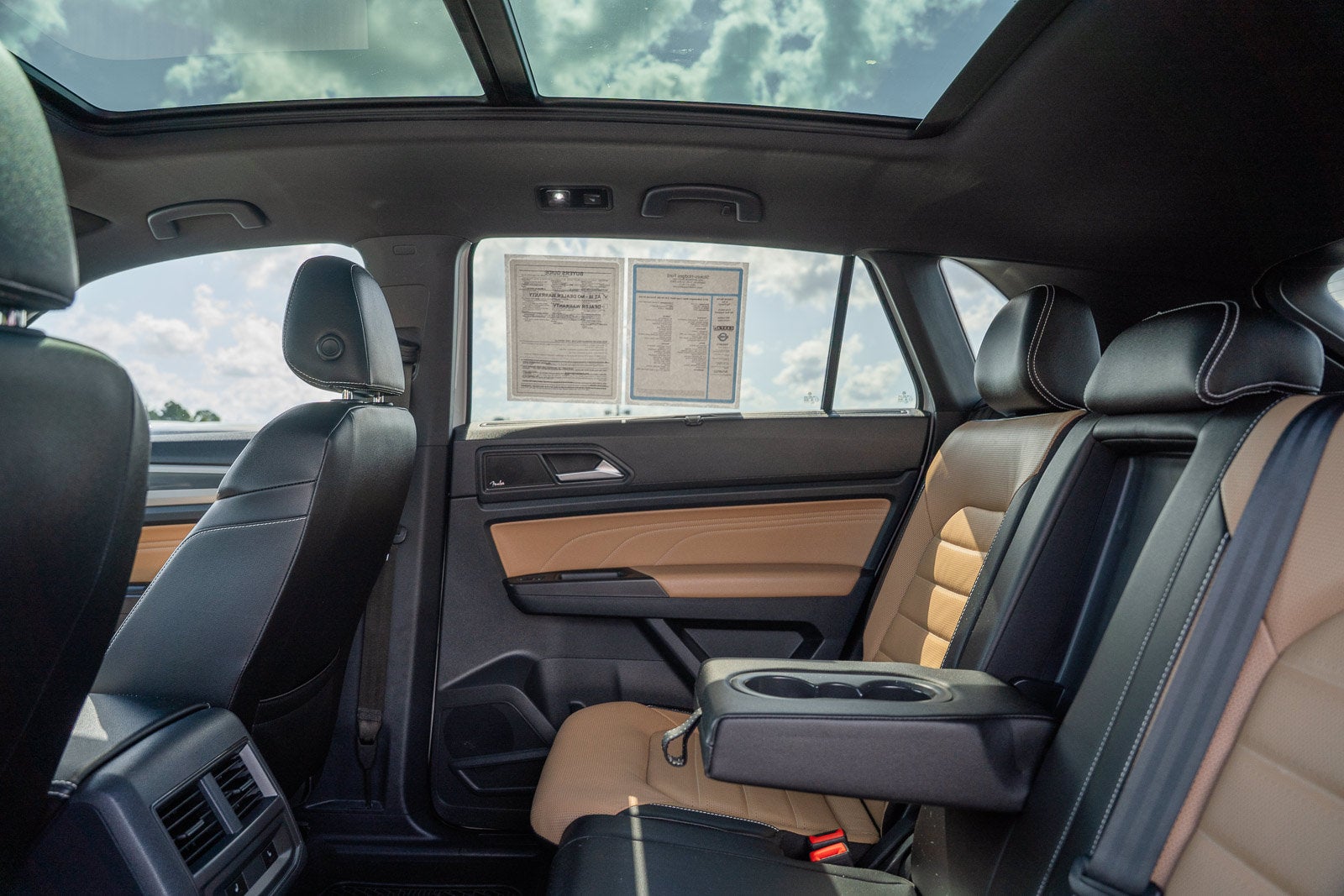 2022 Volkswagen Atlas Cross Sport 3.6L V6 SEL Premium R-Line