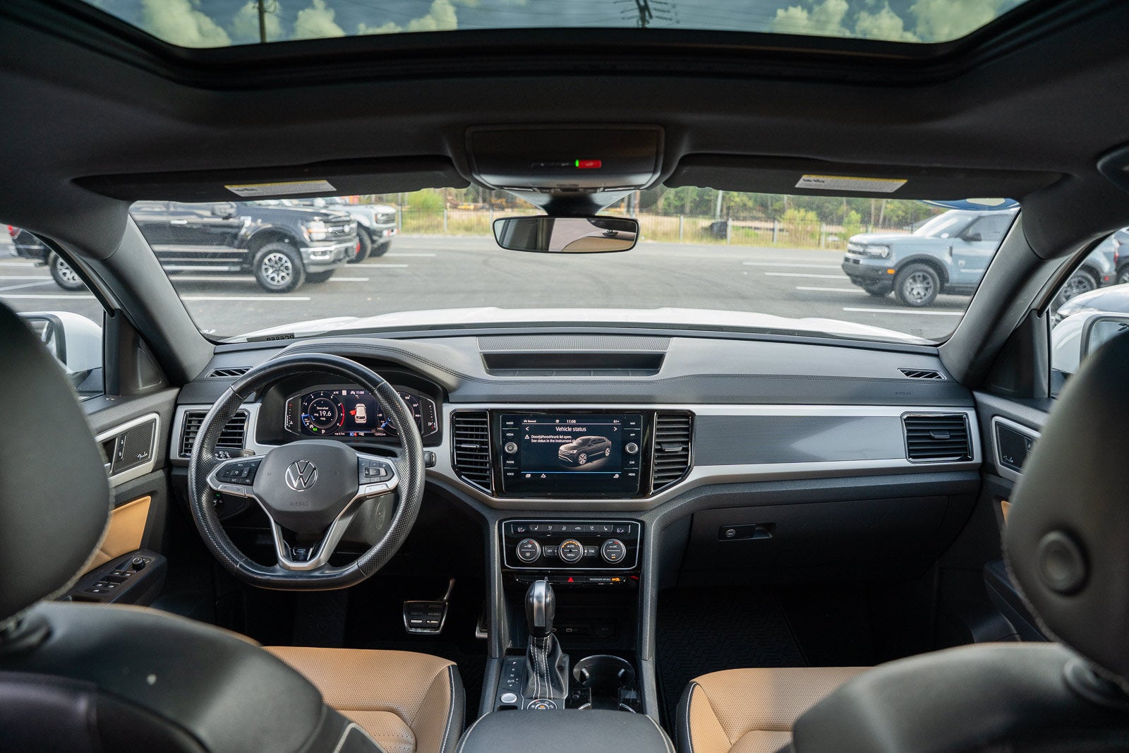 2022 Volkswagen Atlas Cross Sport 3.6L V6 SEL Premium R-Line