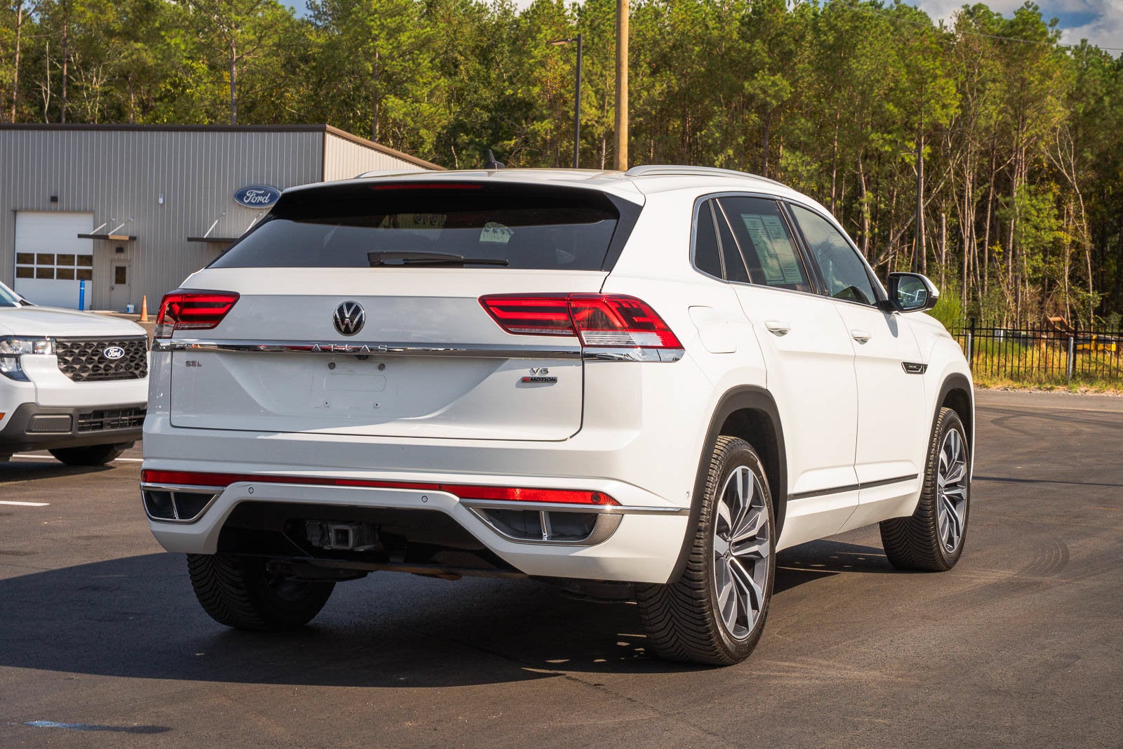 2022 Volkswagen Atlas Cross Sport 3.6L V6 SEL Premium R-Line