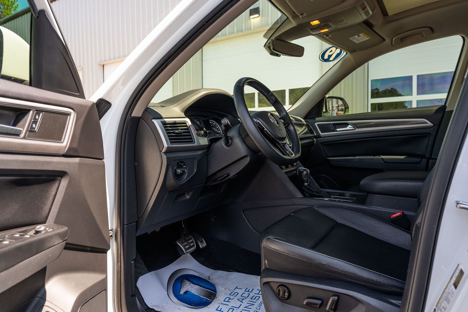 2019 Volkswagen Atlas 3.6L V6 SE R-Line