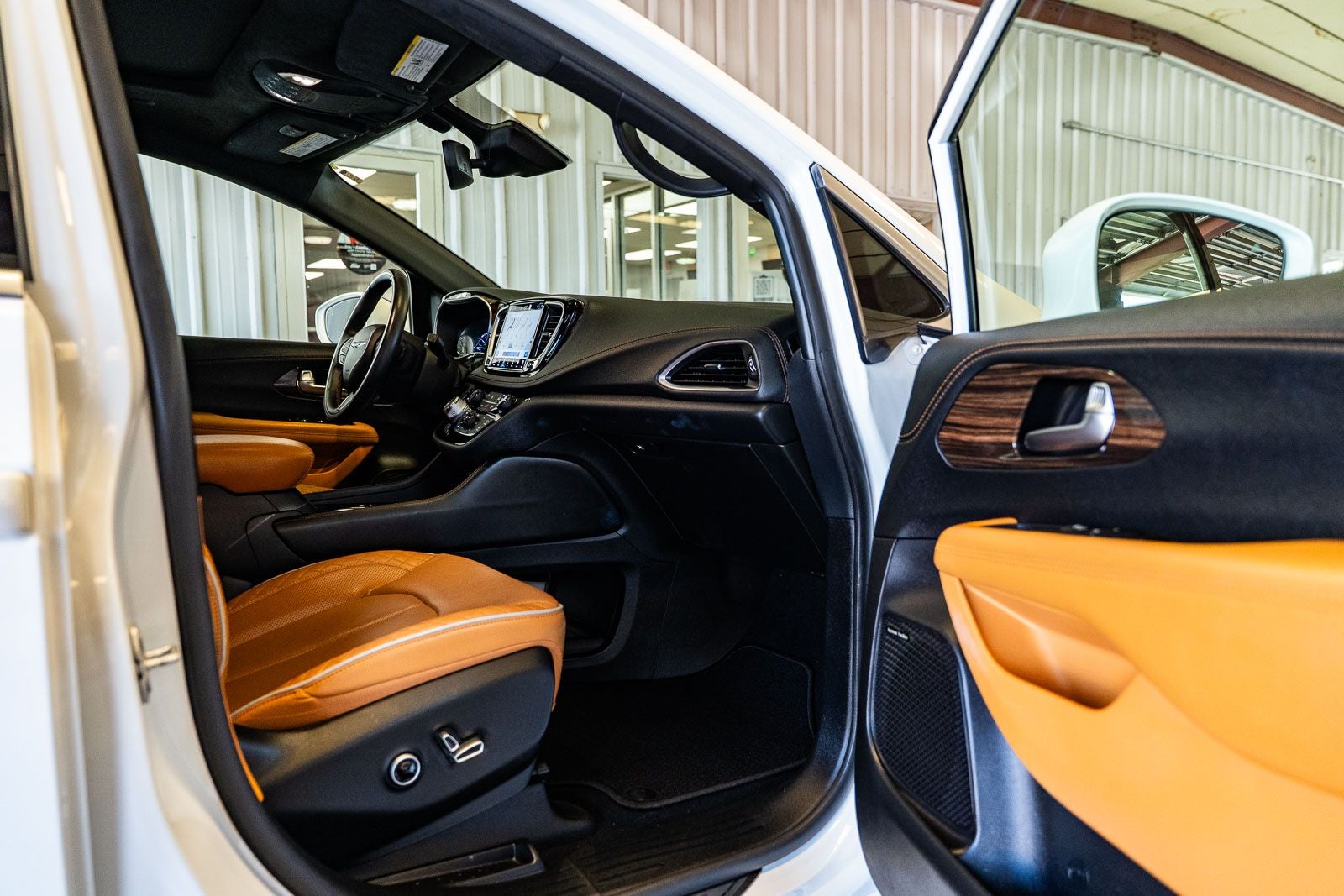 2021 Chrysler Pacifica Hybrid Pinnacle
