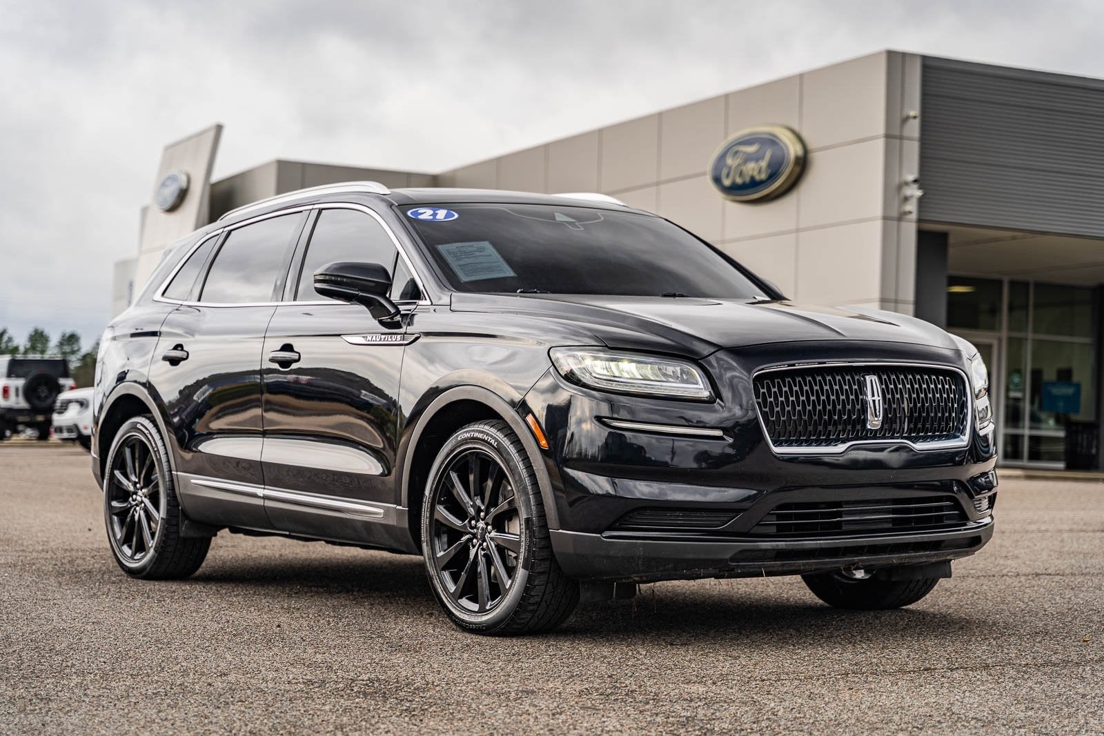 2021 Lincoln Nautilus Reserve