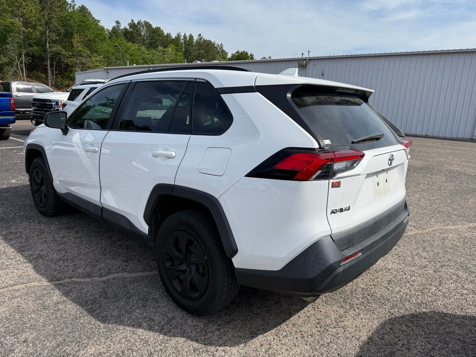 2020 Toyota RAV4 LE