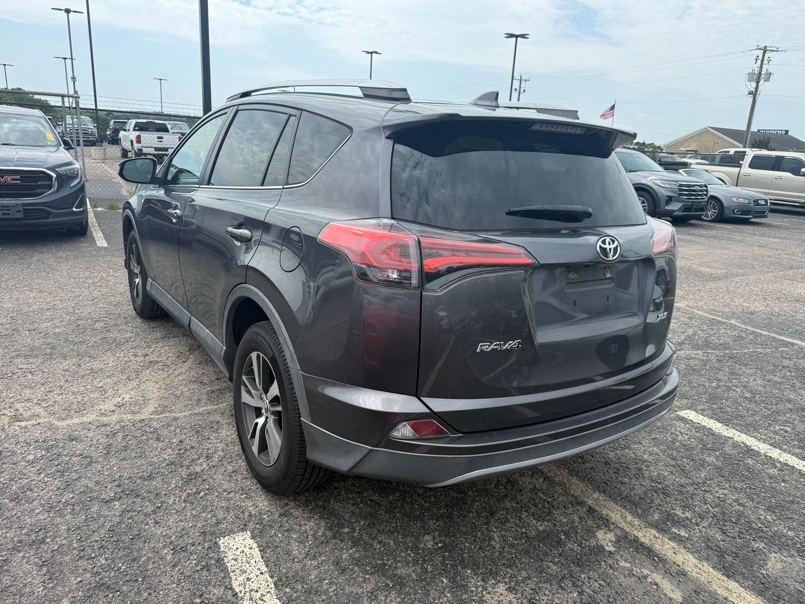 2018 Toyota RAV4 XLE