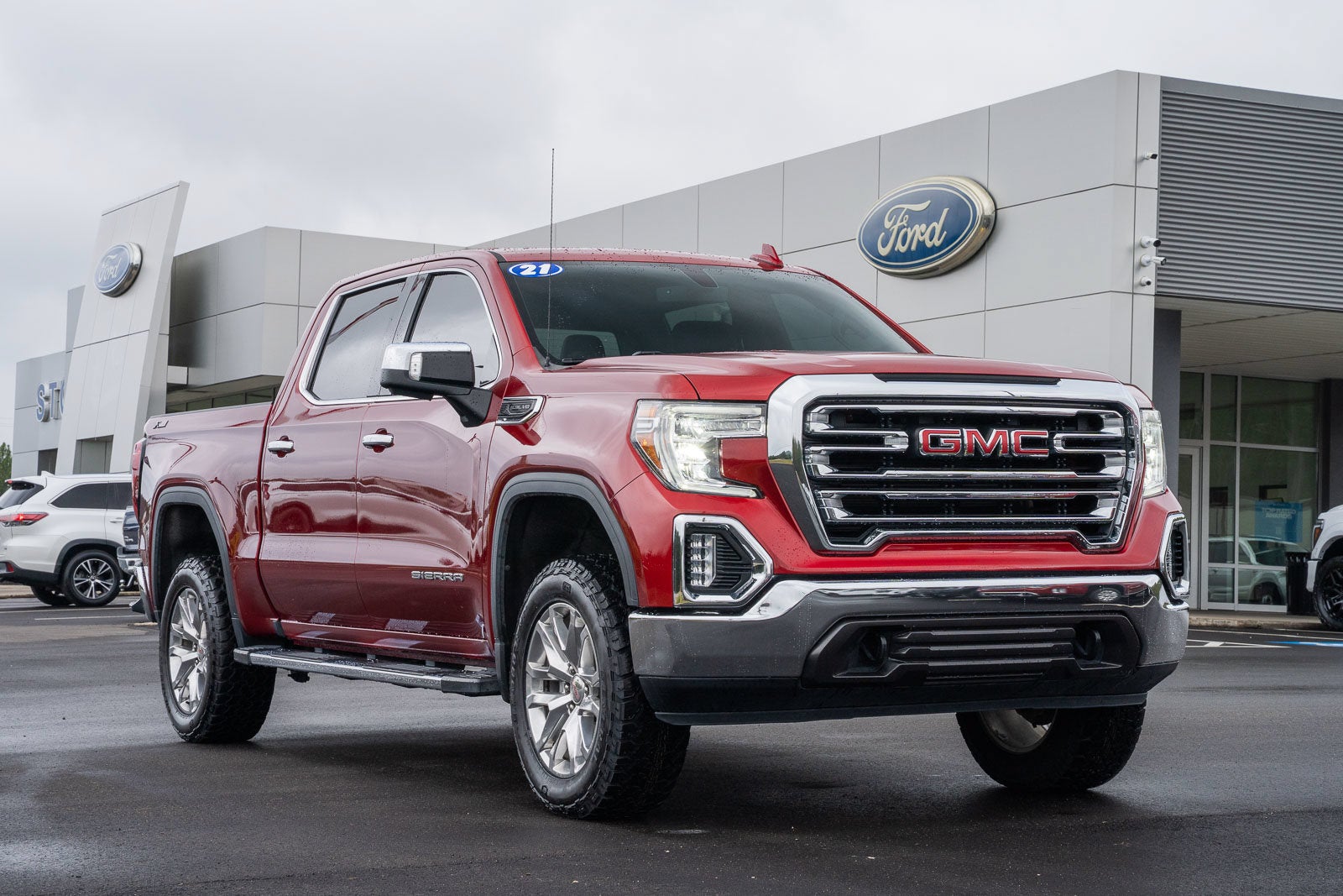2021 GMC Sierra 1500 SLT