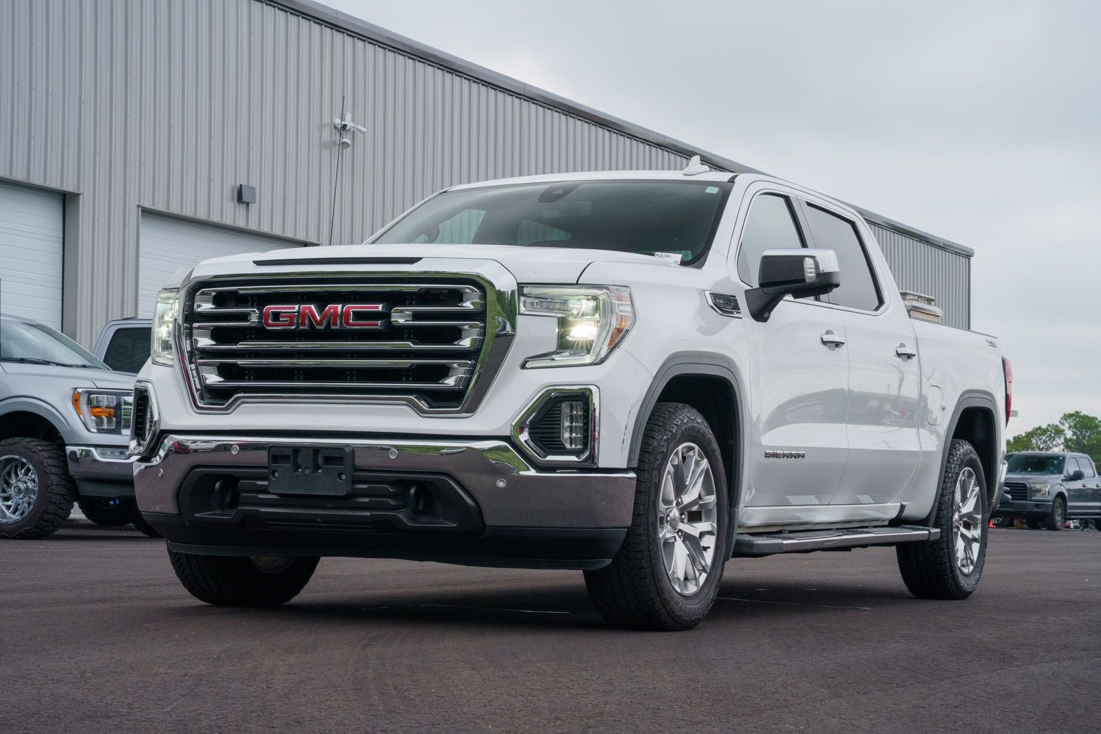 2020 GMC Sierra 1500 SLT
