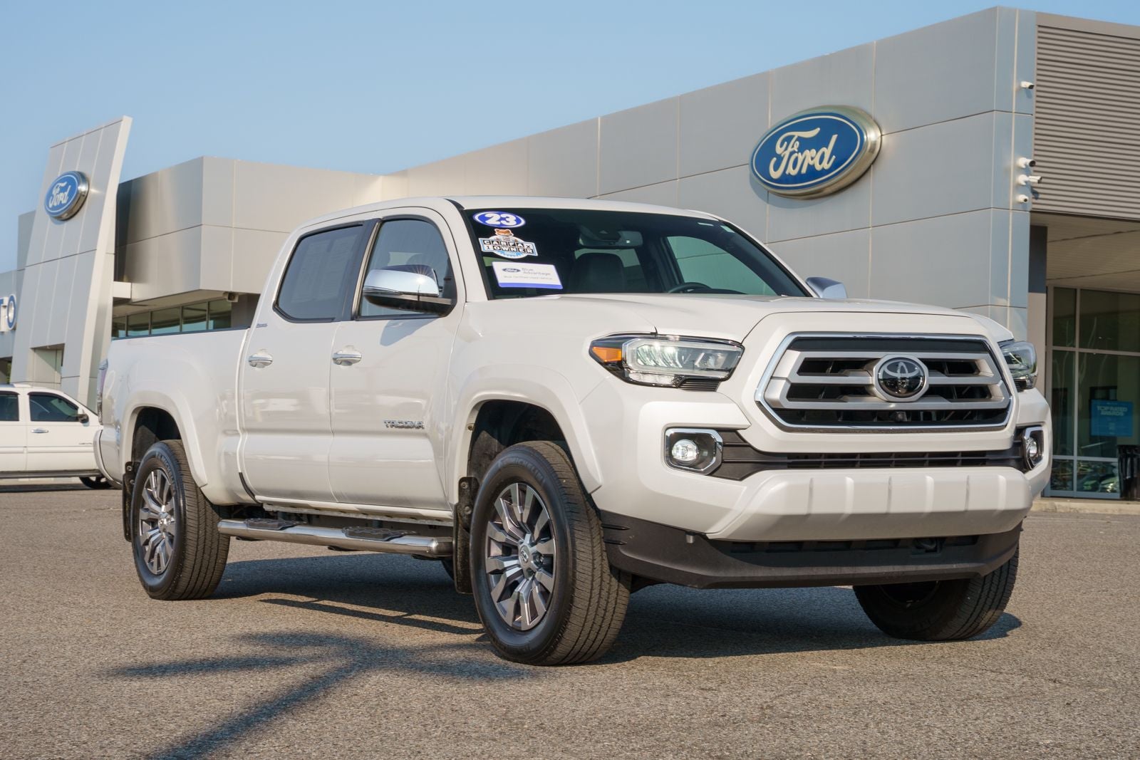 2023 Toyota Tacoma Limited V6