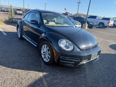 2018 Volkswagen Beetle 2.0T SE