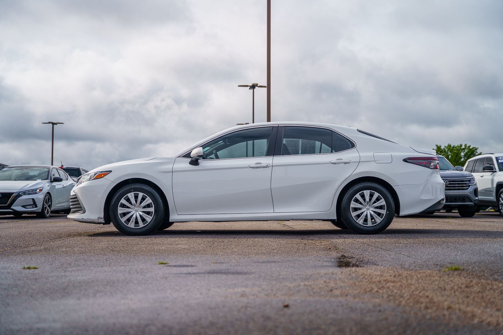 2023 Toyota Camry Hybrid LE