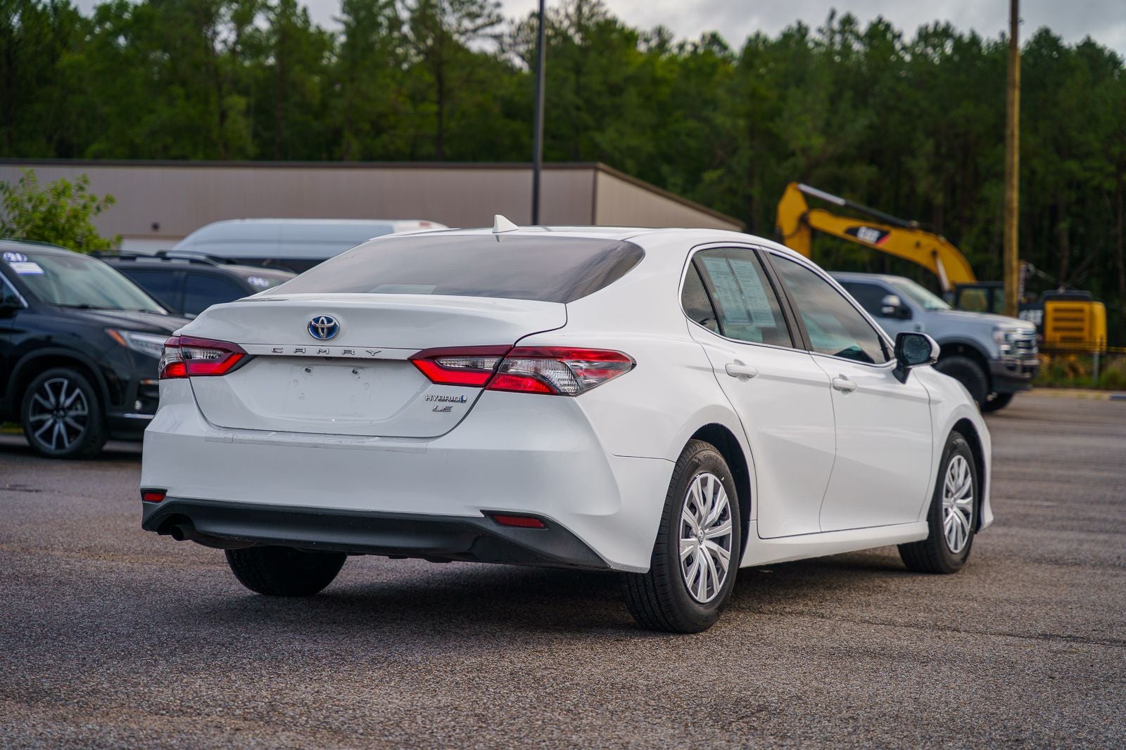 2023 Toyota Camry Hybrid LE