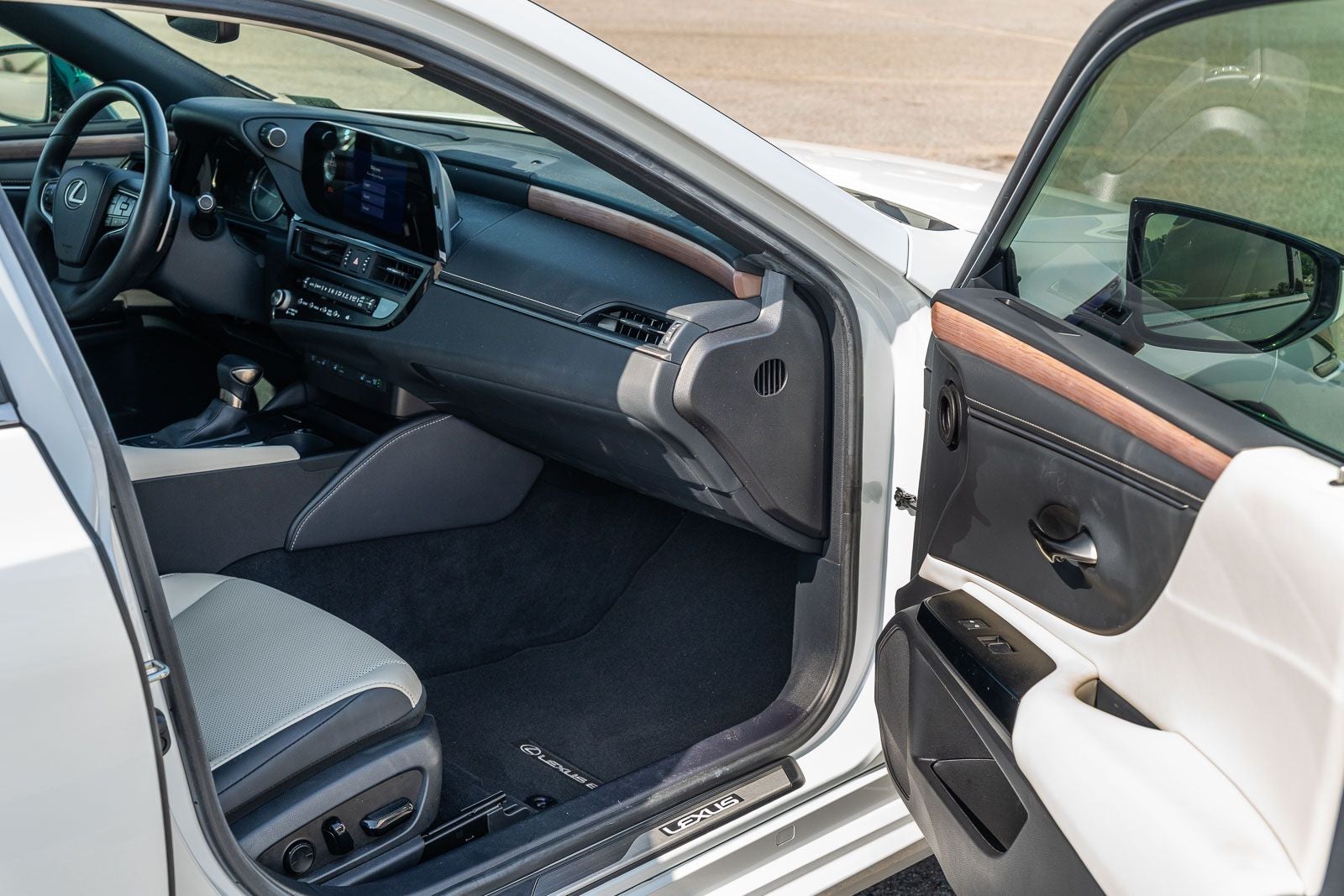 2025 Lexus ES 350