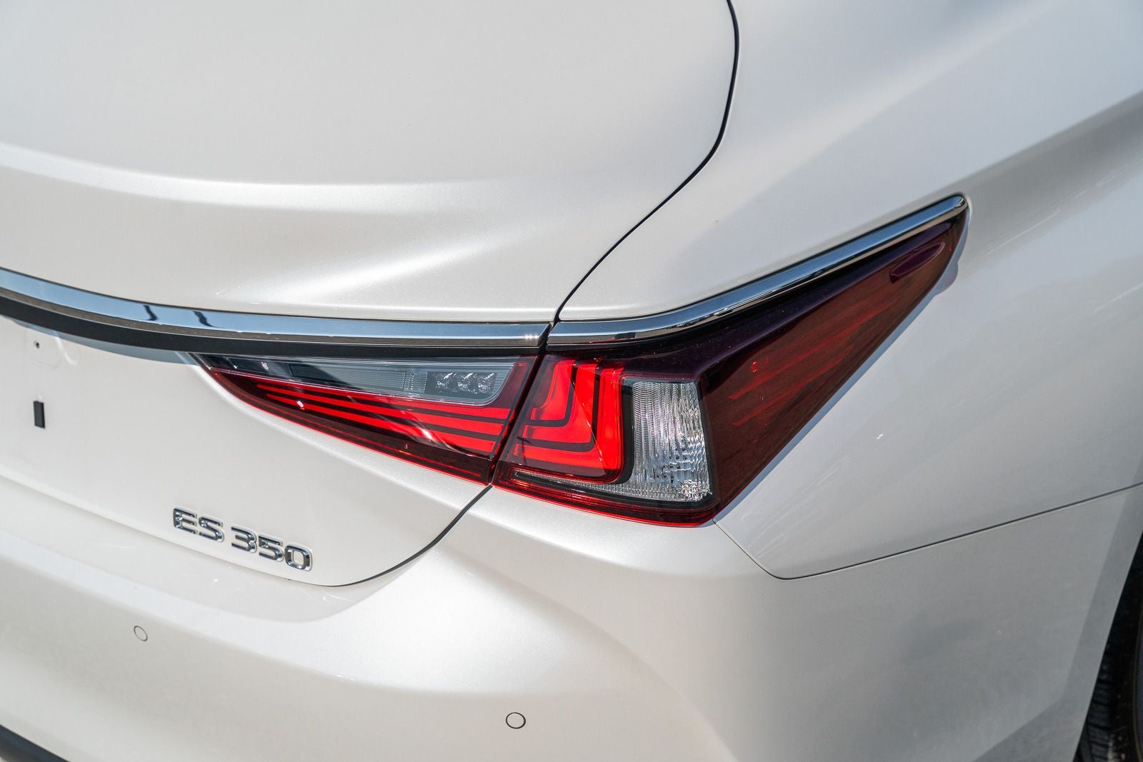 2025 Lexus ES 350