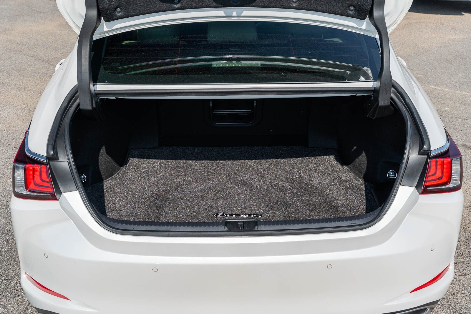 2025 Lexus ES 350