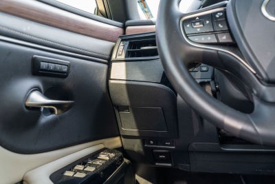 2025 Lexus ES 350