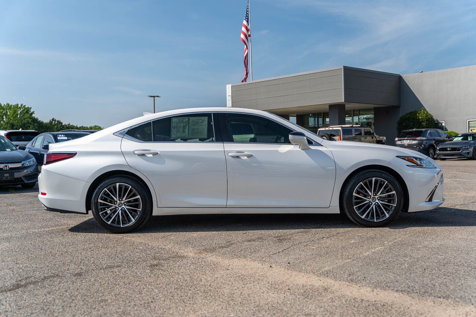 2025 Lexus ES 350