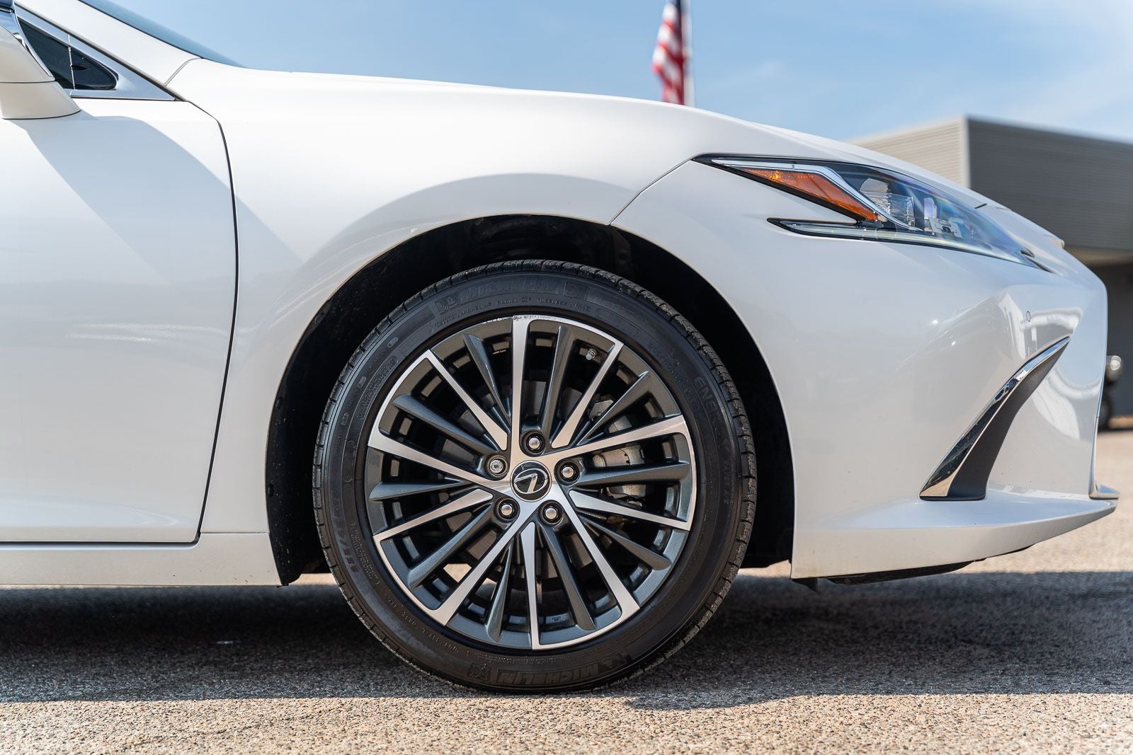 2025 Lexus ES 350
