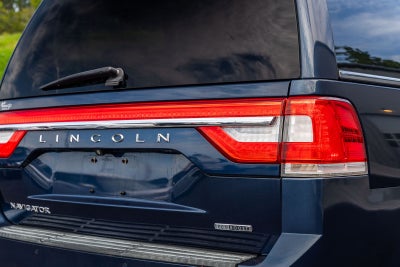2015 Lincoln Navigator Base