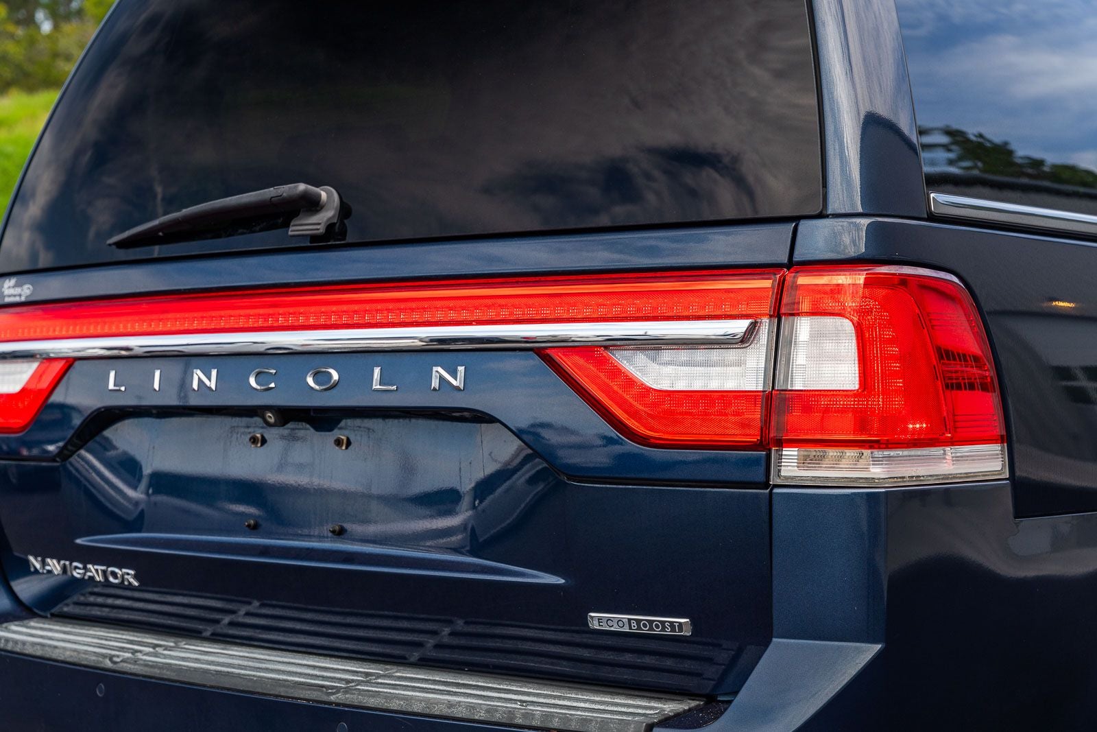 2015 Lincoln Navigator Base