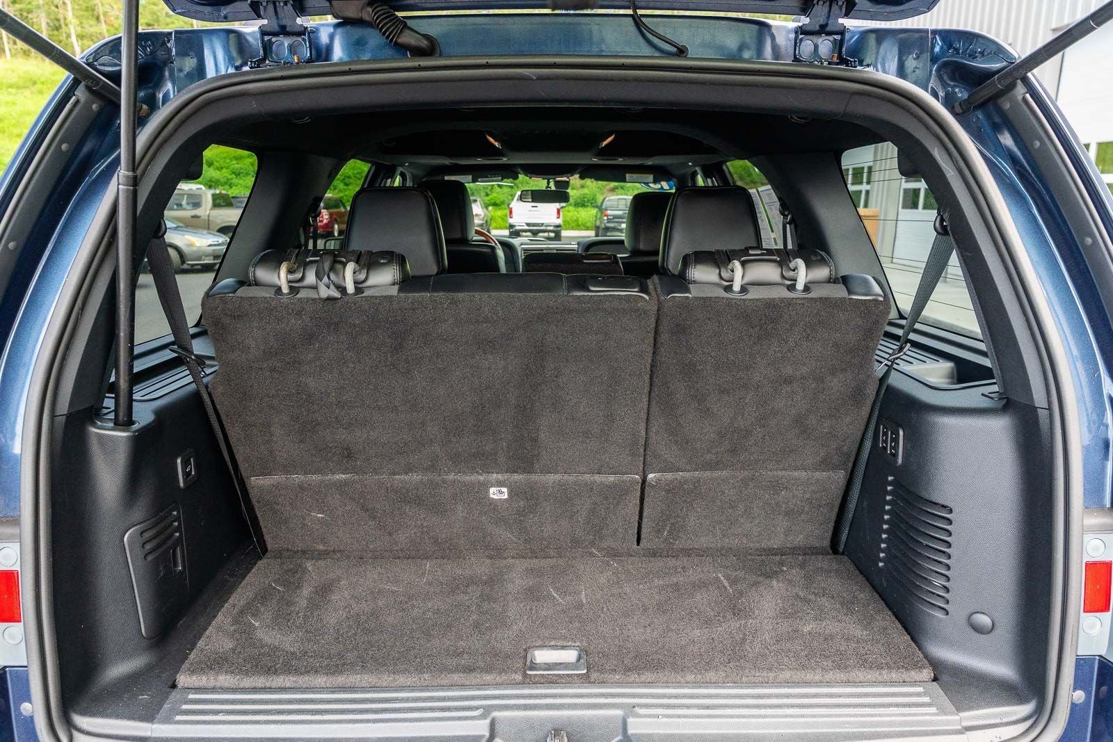 2015 Lincoln Navigator Base