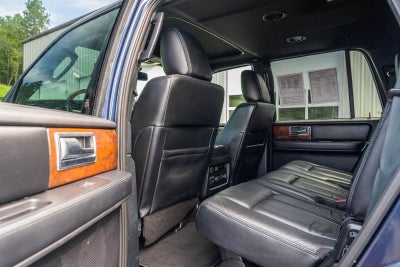 2015 Lincoln Navigator Base