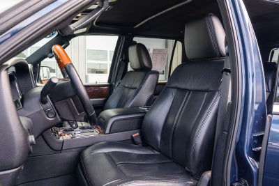 2015 Lincoln Navigator Base