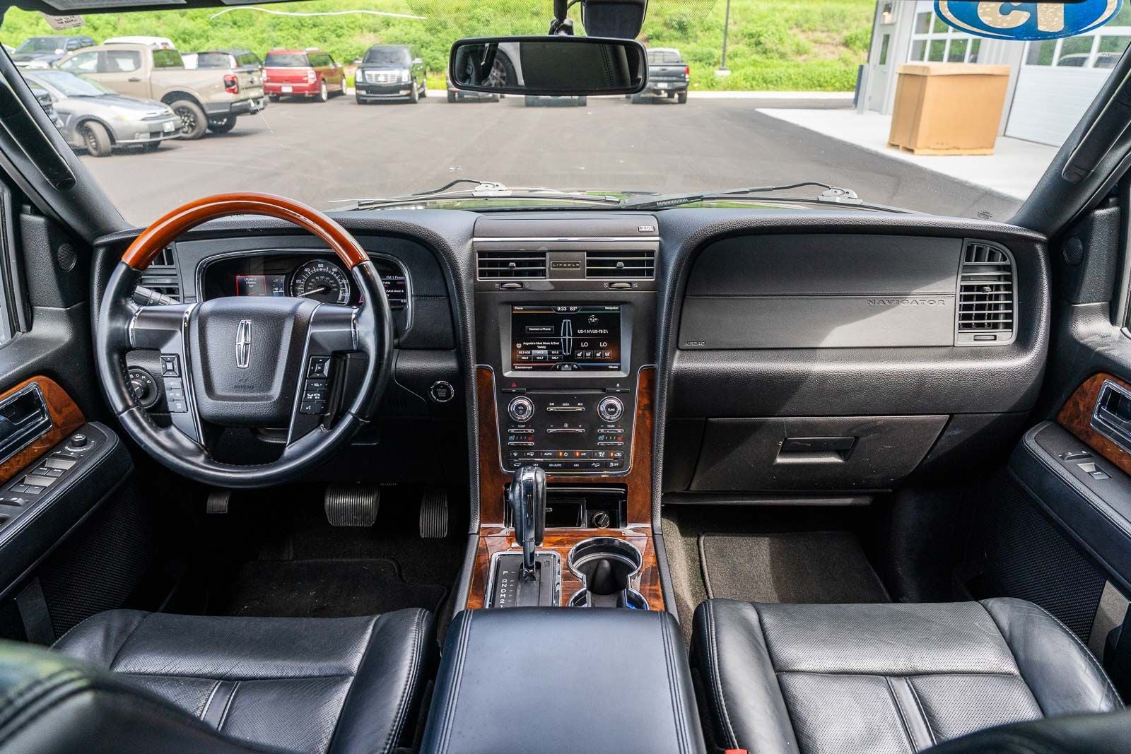 2015 Lincoln Navigator Base