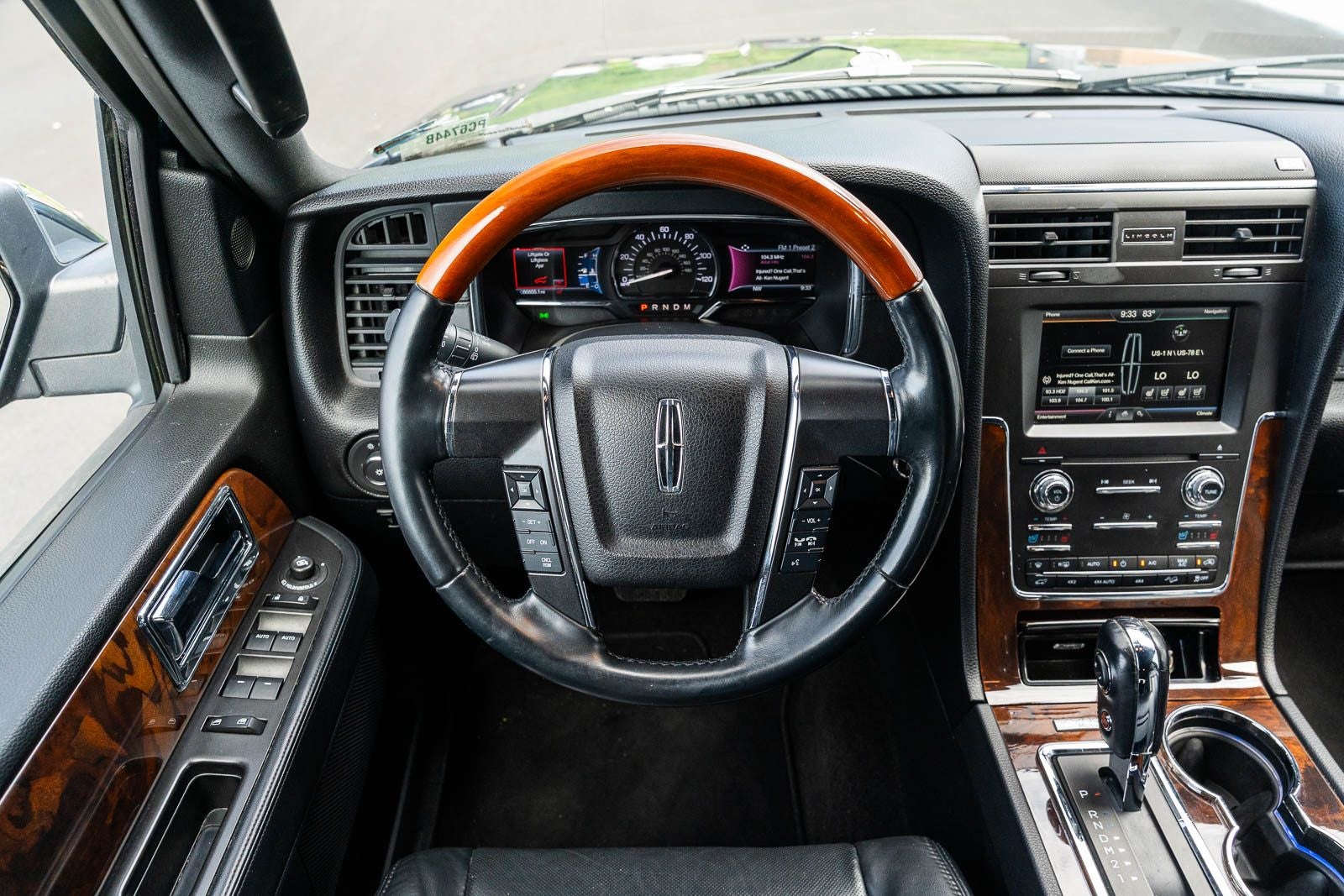 2015 Lincoln Navigator Base
