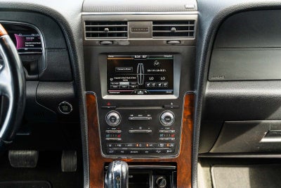 2015 Lincoln Navigator Base