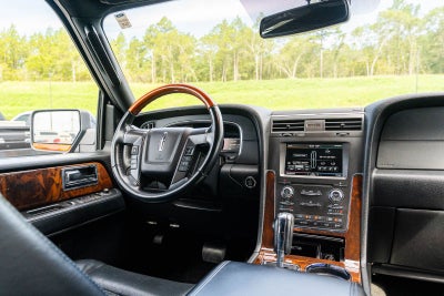 2015 Lincoln Navigator Base