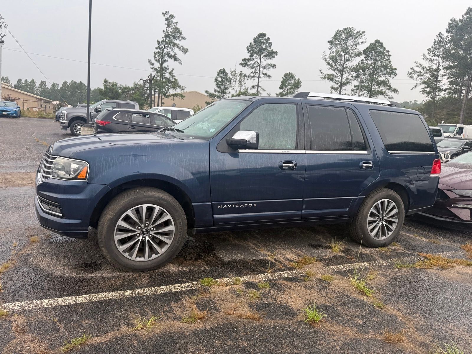 2015 Lincoln Navigator Base
