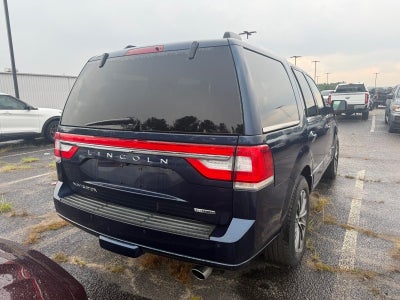 2015 Lincoln Navigator Base