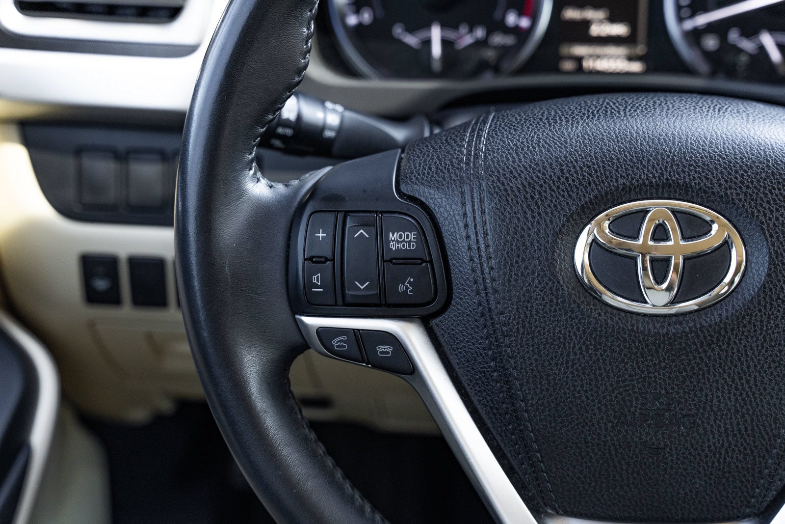2016 Toyota Highlander XLE V6