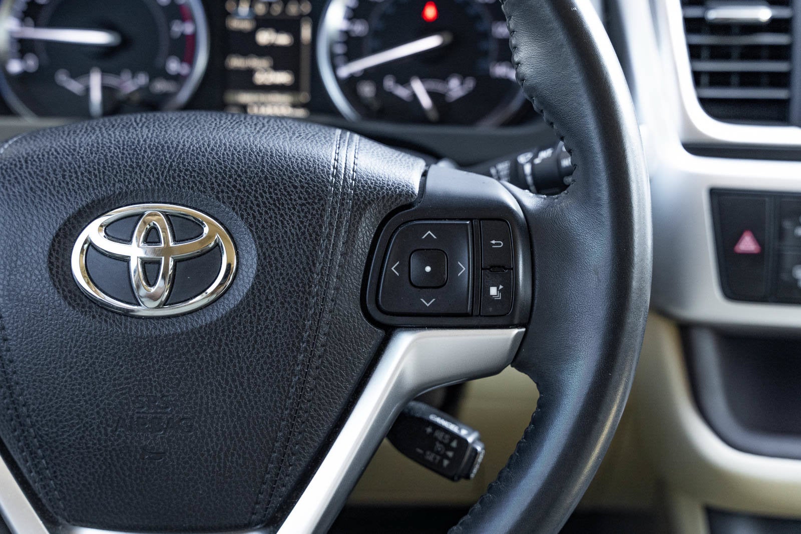2016 Toyota Highlander XLE V6