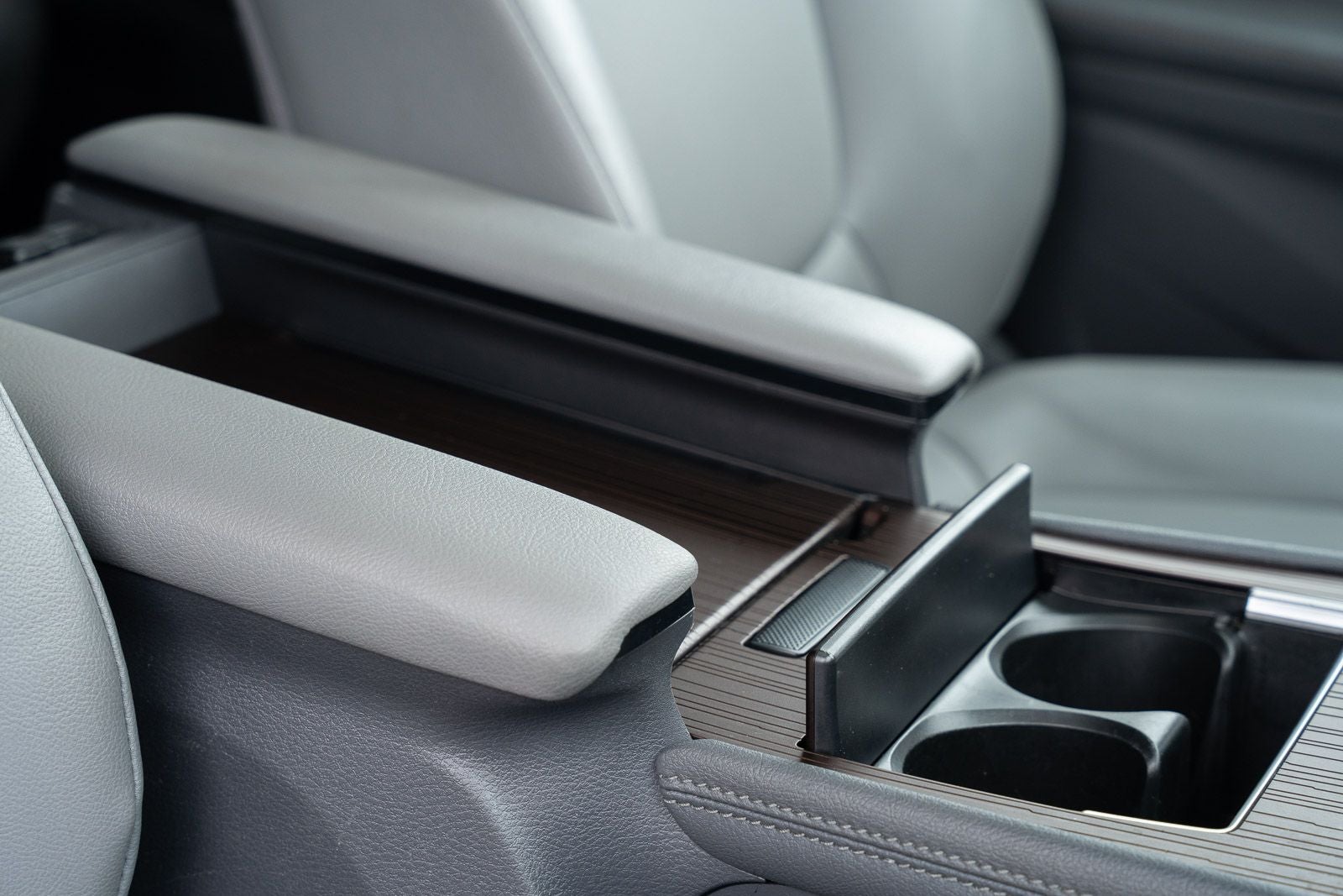 2022 Toyota Sienna XLE 8 Passenger